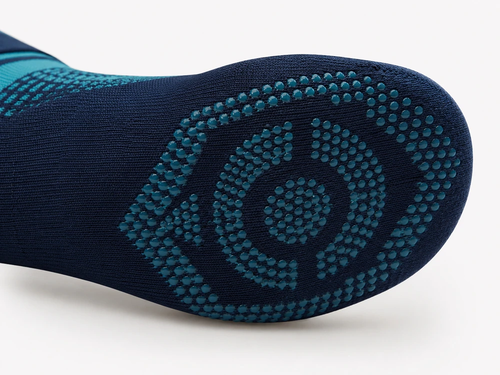 Logo grip pattern